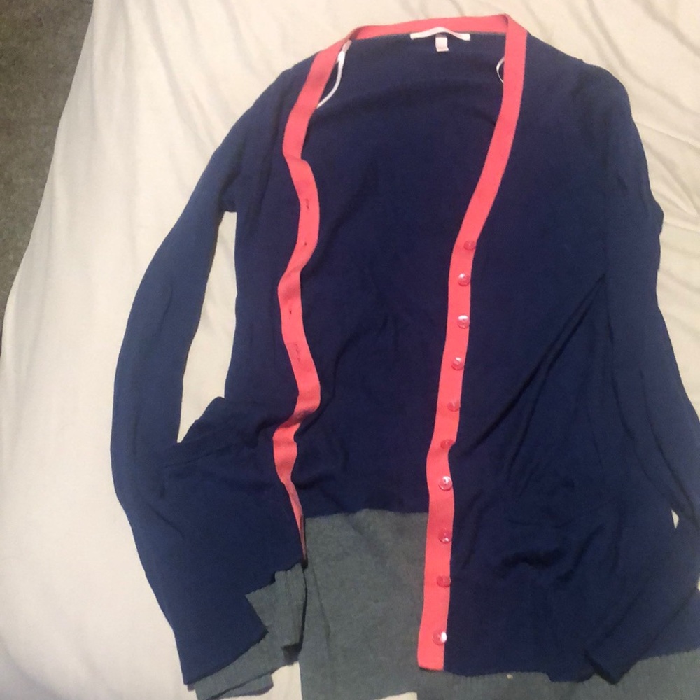 VS sweater